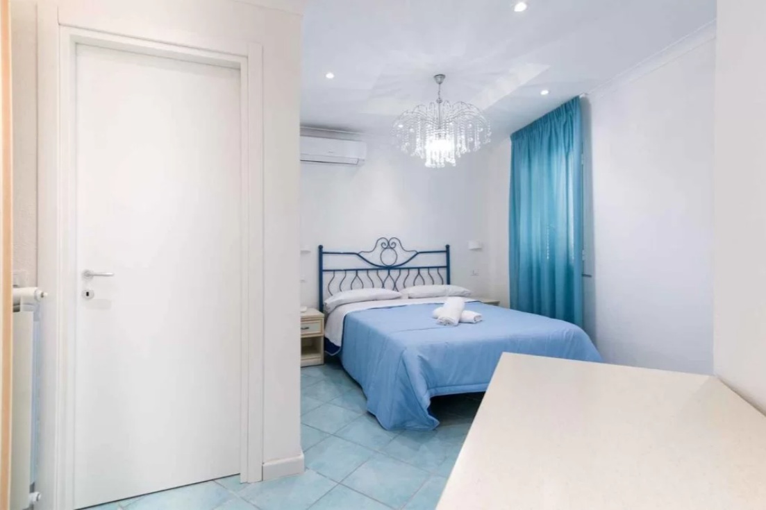 Ischia Park Hotel La Villa Resort: offerte ottobre a Forio per soggiorno relax e massaggi in hotel 4 stelle.